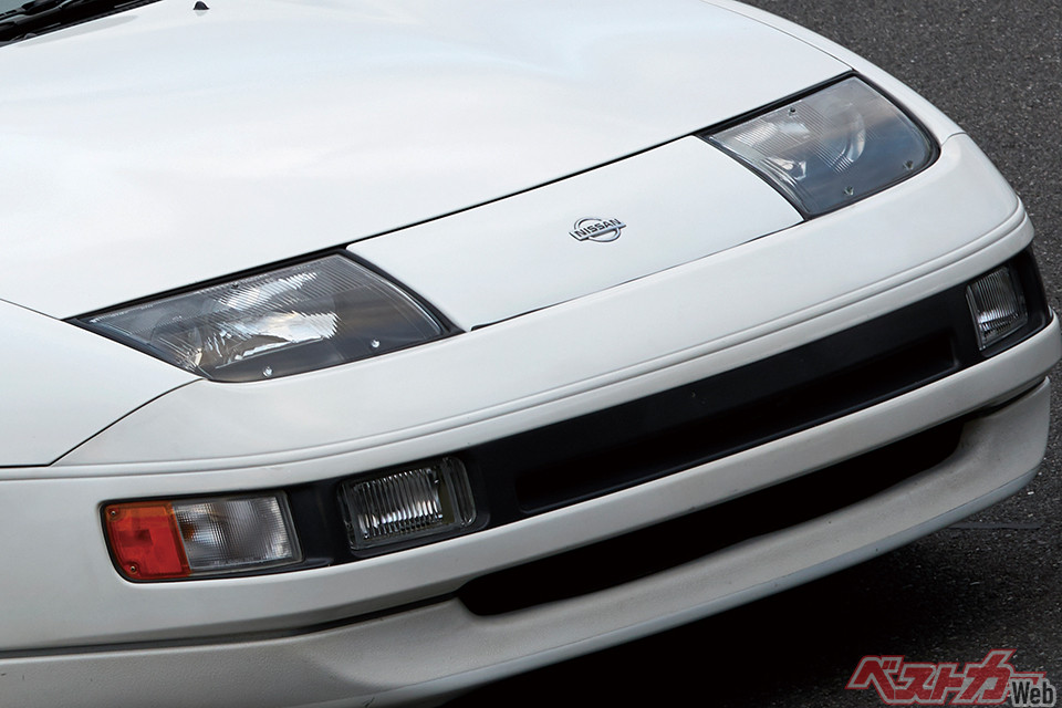The Z32 Fairlady Z: A Car Enthusiast's Dream!