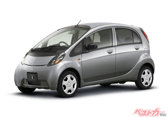 革新RRレイアウトも実用性不足とブランド低迷で苦戦した