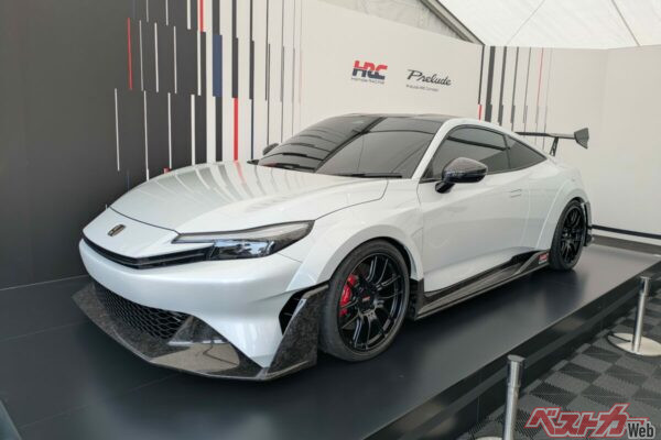 F1やモータスポーツのイメージと市販量産車をつなげる存在としてはHRC コンセプトなどが考えられる。写真は会場に展示されたプレリュード HRC コンセプト