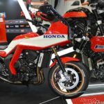 インテグラにセパハンにダイマグホイール！「CB1000F」カスタムが百花繚乱-パート1-【東京MCショー】
