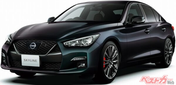 現行スカイライン。DASやプロパイロット2.0といった最先端装備は、全てこのクルマの搭載から始まった
