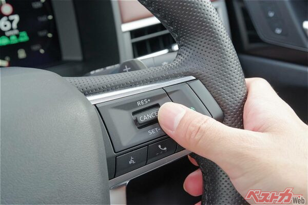 ACCを使っているのになぜ疲れる?? プロが教える「車間距離・最大」設定の魔法!!