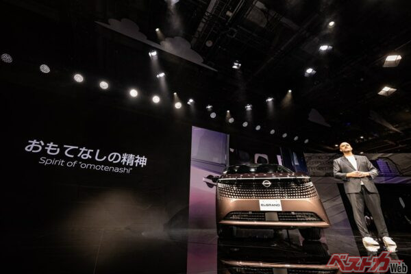 ひと癖もふた癖もある日本という市場でエスピノーサ氏が手腕を存分に発揮するには「ブレーン」の存在が不可欠だ