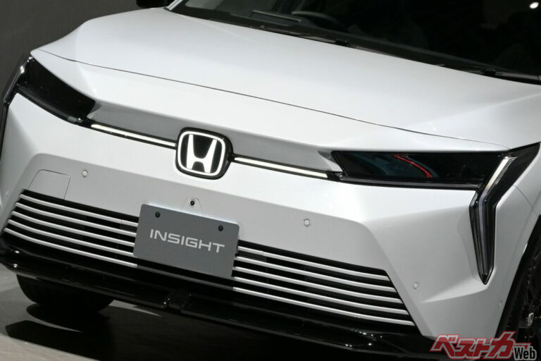 高級装備が盛り沢山!!　なんて豪華なんだ…新型インサイトの仕様と画像一覧