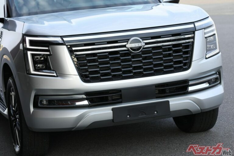 本格クロカンの土俵に新たな風か!?　日産パトロールの仕様と画像一覧