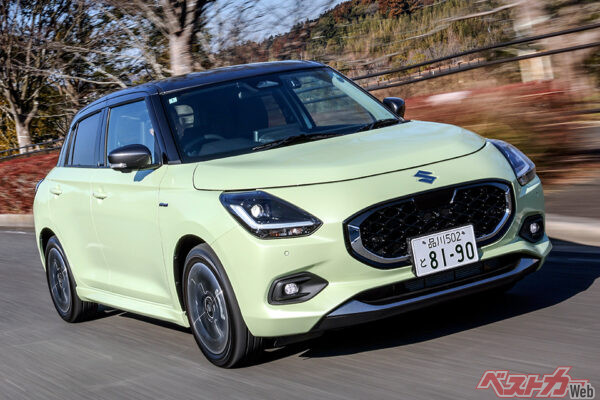 スズキ スイフト（価格：172万7000～233万2000円）。マイルドハイブリッドも軽快