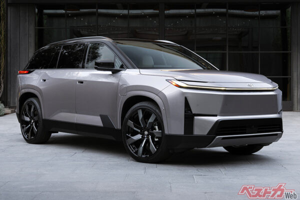 2027年モデルとしてフルモデルチェンジした5代目トヨタ ハイランダー。BEVはこのモデルのラインナップのひとつとなる