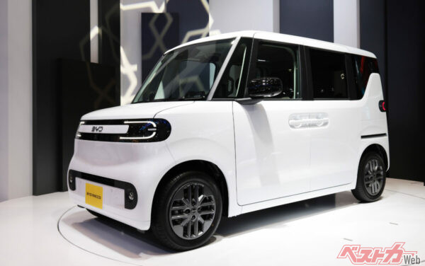 BYD「RACCO」、2026年夏に日本発売予定。軽自動車規格で、初の両側スライドドアを備えるBEV。すごくいいクルマらしい（噂のみ）。写真は2025年のジャパンモビリティショー出展