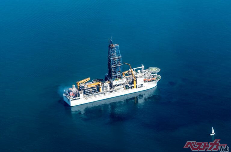 日本の海に宝の山!?　レアアース採掘がついに始動!!　国内レアアース開発と自動車産業への影響は？