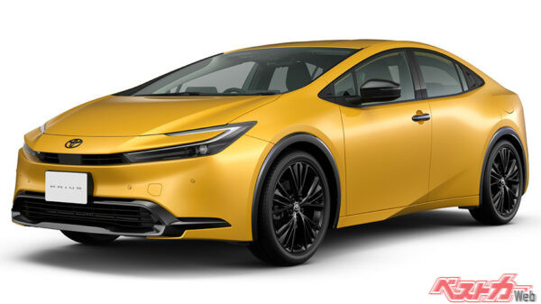 プリウスのドライバー異常時対応システムは、走行中に体調急変などで運転操作ができなくなった場合、LTA（レーントレーシングアシスト）が作動中にドライバーの無操作状態を検知し、音・表示・減速で警告後、自動的に車線内で減速・停車させる機能