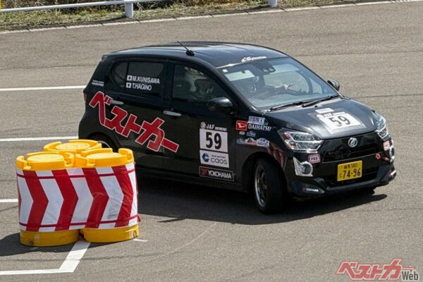 FFのため360度ターンは苦手ながらコーナーリングスピードは速い