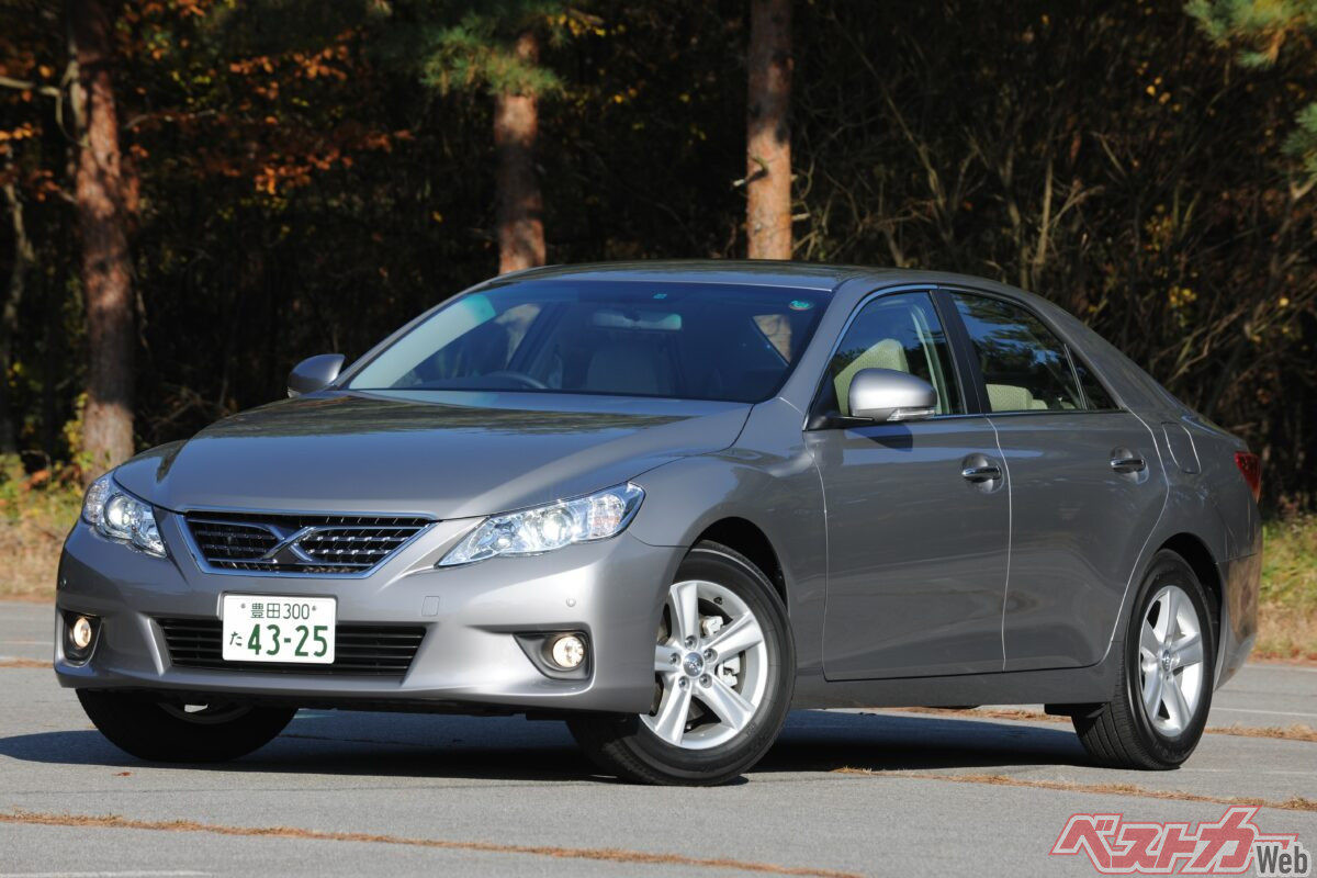 Second-Gen Toyota Mark X: Your Affordable JDM 'Yakuza' Sedan for Under $10K!