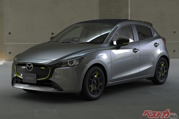 マツダ MAZDA2（172万400～250万1400円）。1.5Lエンジンを搭載するロングセラー。デミオ時代からなんと12年の歴史