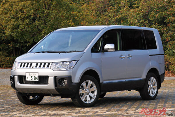 2015年から2017年のディーゼルはタマ数が多い。安く手に入るディーゼルは初期型顔のモデル限定で、後期顔は一気に高くなる