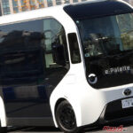 見た目デカすぎなのに運転ラクすぎ!!　このクルマ何者!?　取り回しが異次元「トヨタ eパレット」に驚き