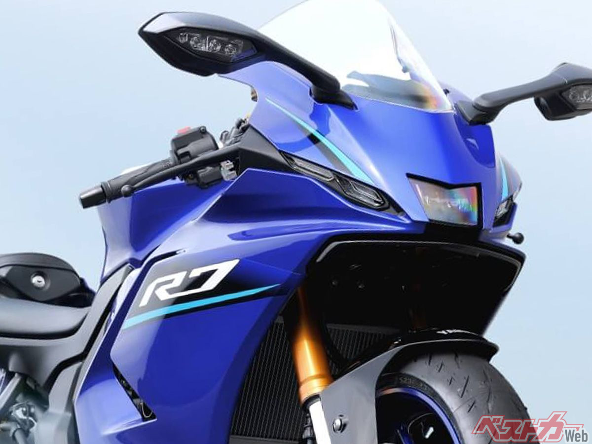 新車】超ハイテク化！ ヤマハ新型YZF-R7、電スロを獲得した2026モデル