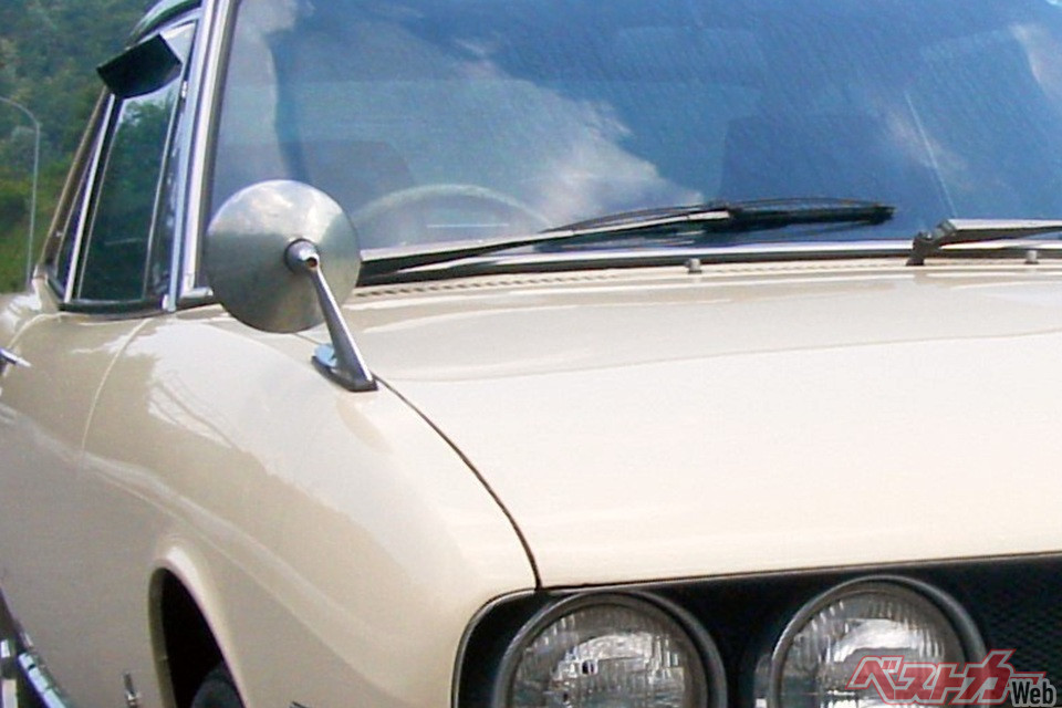 7 Car Features You Used to Think Were Lame, But Now You Crave as an Adult