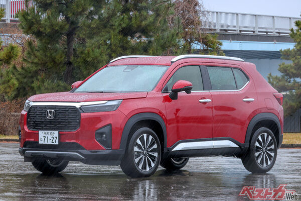 ホンダ WR-V（214万9400～254万9800円）。低価格と車内空間の広さが魅力