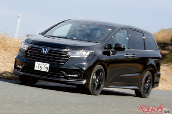 ホンダ オデッセイ（508万6400～545万500円）。国内の強い要望を受け、2023年12月から中国生産モデルを逆輸入して販売再開した