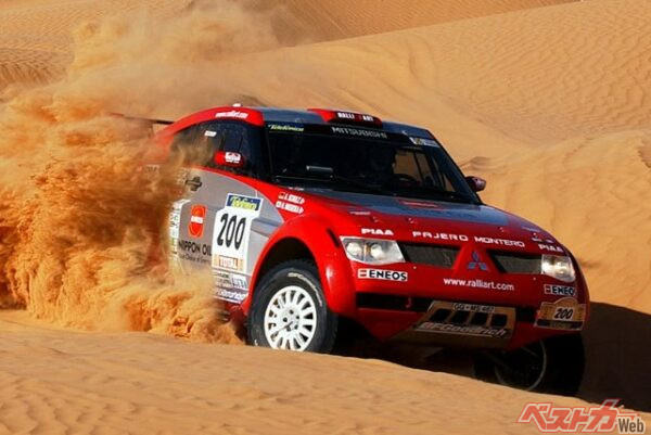 増岡浩氏が当時駆っていたパジェロエボリューション