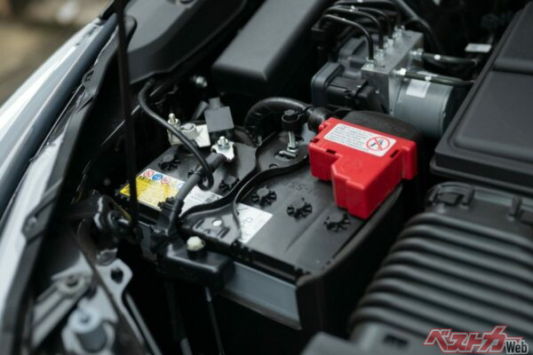 バッテリートラブルは突然やってくる。出先で動けなくなる前に状態確認をしておきたい（PHOTO：Adobe Stock_ Peak River）