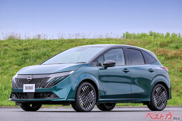 日産 ノートオーラ。300万円台前半で上質かつ本格スポーティコンパクトモデルが選べるのが魅力的