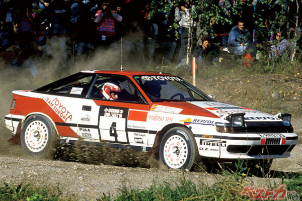 トヨタ セリカ GT-FOUR（ST165型）。1988年のツール・ド・コルスでデビュー。1990年にサインツが年間5勝をマークして王者に