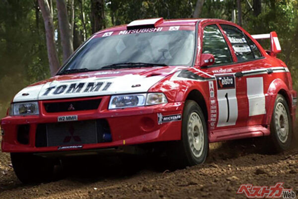 「ランエボ vs インプ」！　三菱とスバルがWRCで火花を散らした「狂乱の時代」！　最強の電子制御と低重心ハンドリングの熾烈な争い！