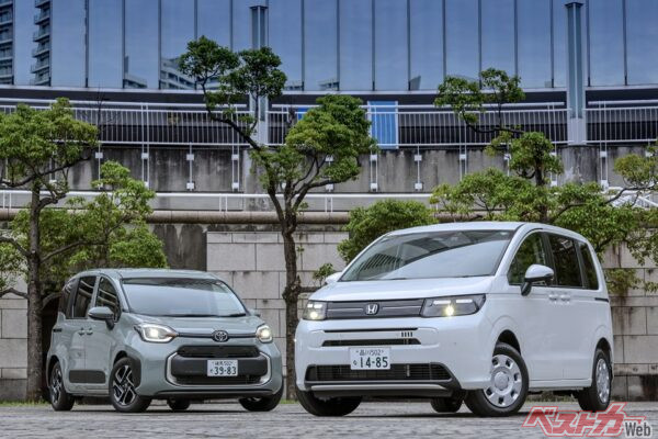 コンパクトミニバンとして人気を二分するシエンタとフリード