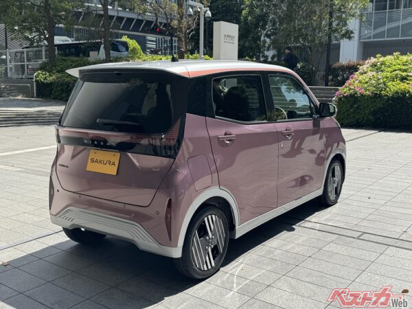 299万8600円のGグレード。補助金込みだと実質241万8600円