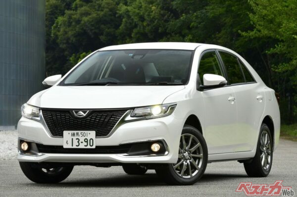 こちらは兄弟車のアリオン