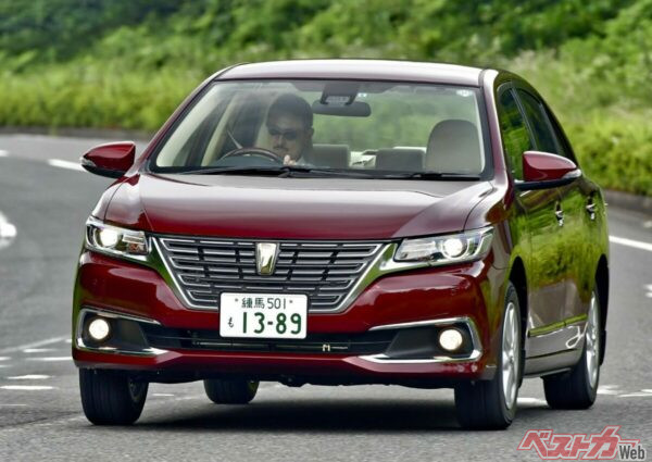 ミニクラウンことトヨタ プレミオが渋すぎる！　おじさんセダンが新車よりも高い300万円オーバーで取引きされる理由