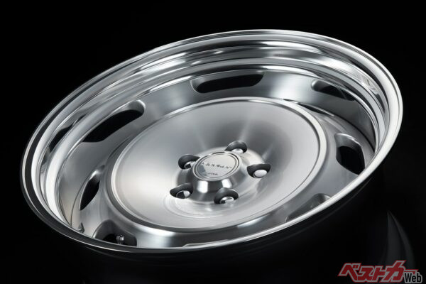 「カットクリア」カラーのシーカーFD。くぼみがポイント!