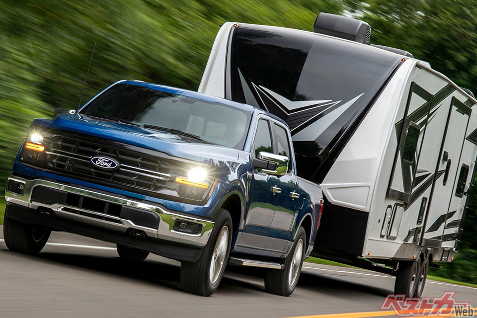 How do Americans REALLY use them!? Learning the "Correct Way to Use a Pickup Truck"!