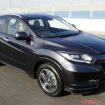 ヴェゼルは中古は初代が狙い目じゃん!!　この高級感でフィットベースって信じられる？