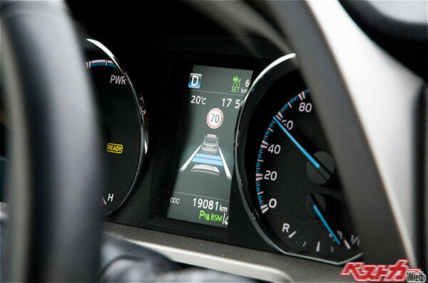 ACCの車間距離を空けすぎるのもよくない（vasek.x1@Adobestock）