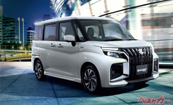 2018年1月のマイナーチェンジで顔つきが変わったソリオ バンディット