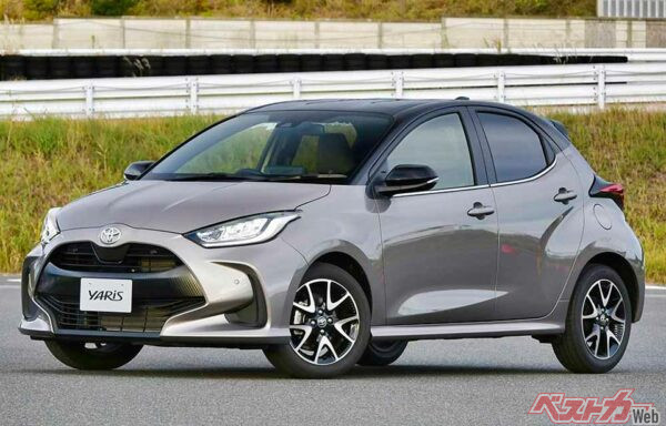 ヤリスハイブリッドの燃費は36.0km/Lとトップクラスの低燃費でありながら価格は約224万円～とコスパ最強