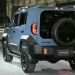 「ランクルFJ」気になるバックドア!!　テールランプが縦型でOKのナゼ？　開発陣と国交省に直撃で判明した謎