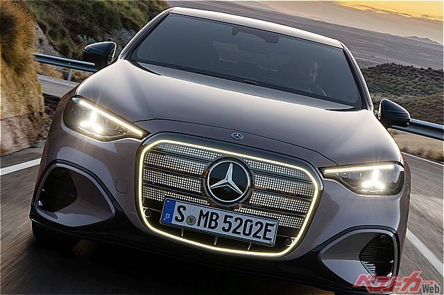 Radical New Mercedes-Benz C-Class: Is the Bold New Front Fascia a Hit or a Miss? Sparks Heated Debate Online! What About Gas Models?