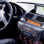 エンジンスタートで起き上がるなんて!!　インダッシュナビかっこよかった説