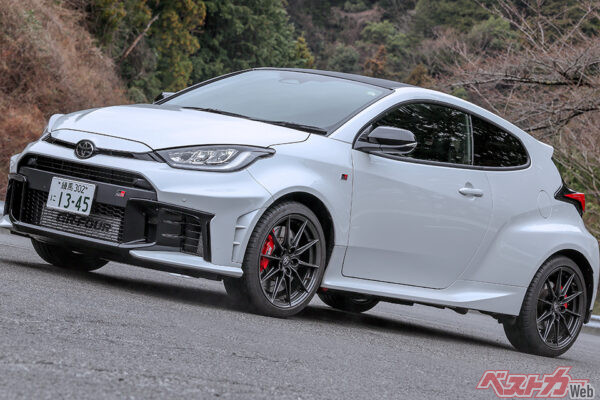 フェアレディZの3年残価率45%!!　スポーツモデルのリセールは実際どーなの!?!?