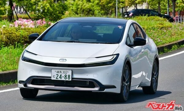 トヨタのハイブリッド車はDレンジの下はBレンジ