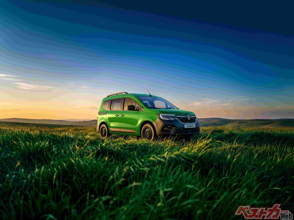 Limited Edition Renault Kangoo Couleur: Forest Green Edition Arrives in Japan!
