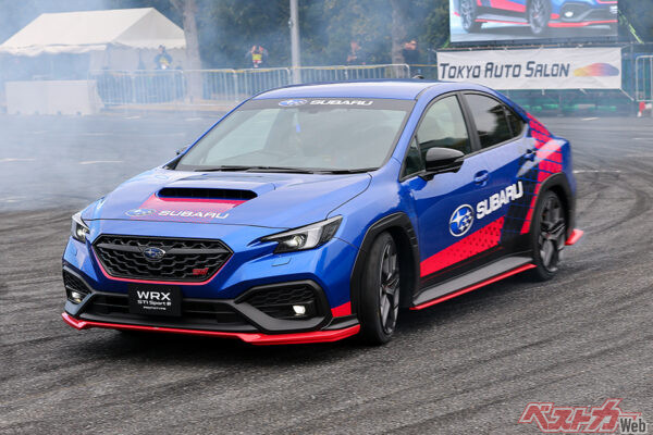 東京オートサロン2026でデモランを披露したスバル WRX STI Sport♯