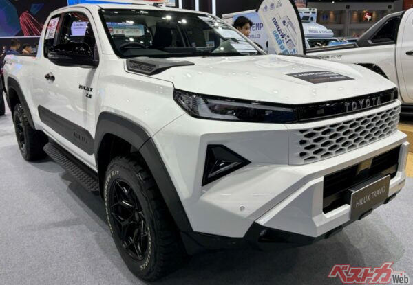 バンコク国際モーターショーに出展されていた新型ハイラックストラボ。開発・生産の中核拠点である現地のニーズが色濃く反映されているとされている