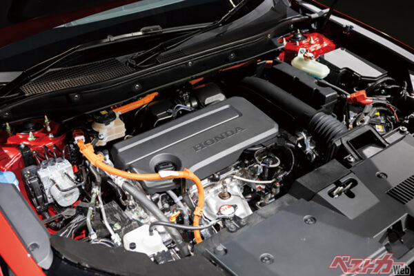 2L、直4（148ps/18.7kgm）＋電気モーター（184ps/34.2kgm）のe:HEV