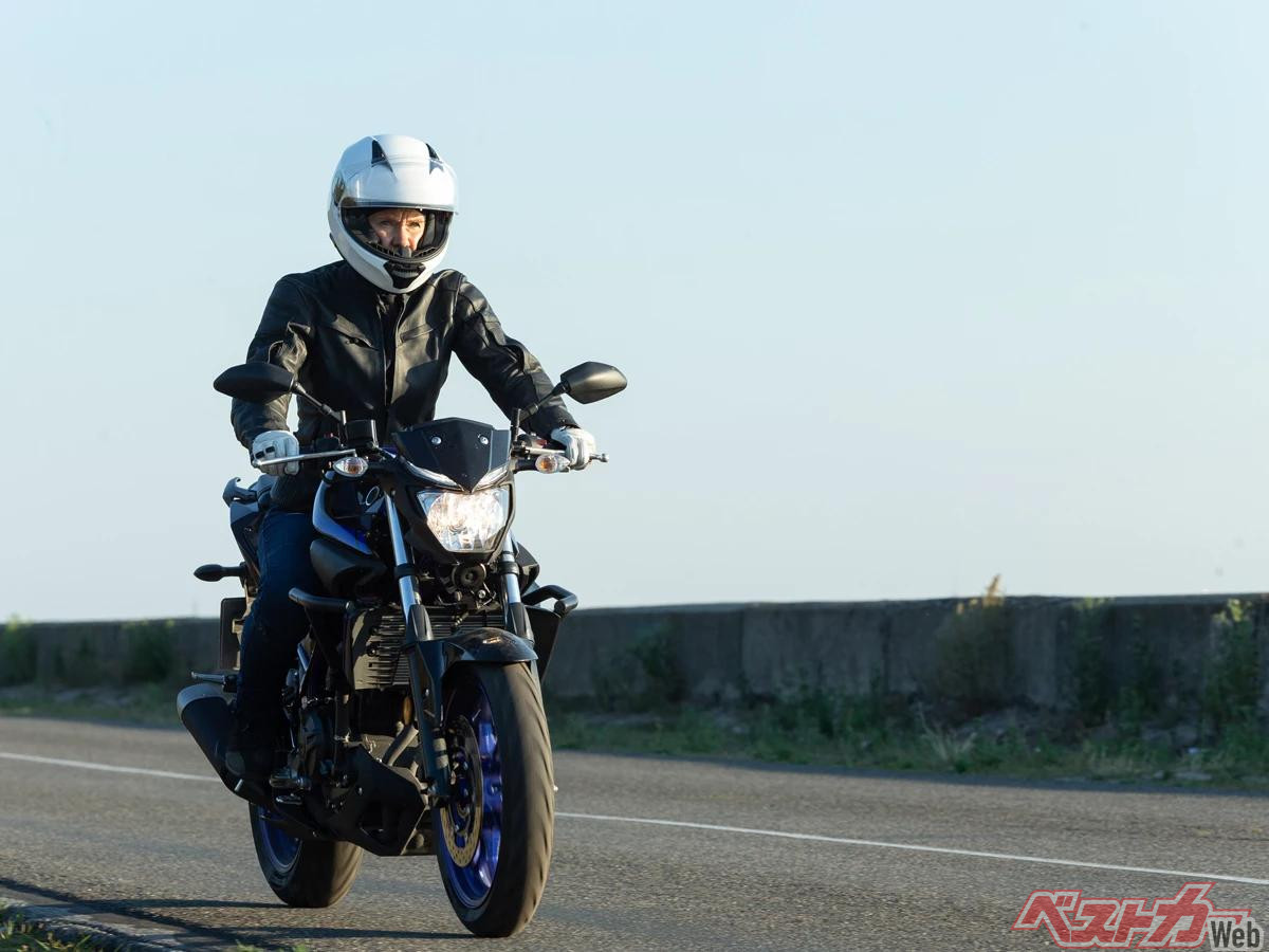 Counteracting Strong Winds on a Motorcycle: 6 Key Strategies for Riders