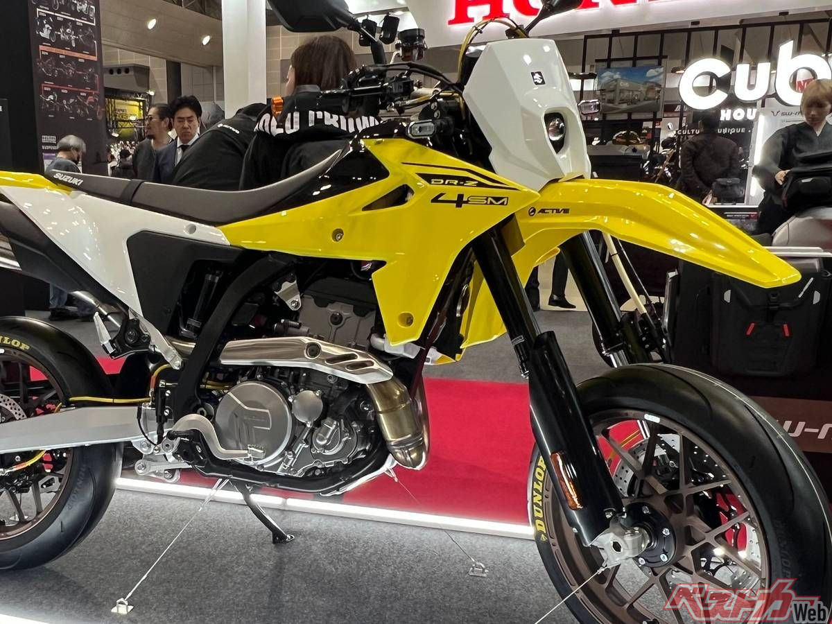 Active Customizes Suzuki DR-Z4SM: Unveiling "MOTARD STYLE with TYPE-X" Kit Details