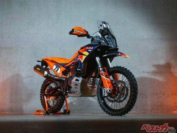 【新型】KTM「890 ADVENTURE R RALLY」ラリーレイドのレプリカスタイルで数量限定発売！